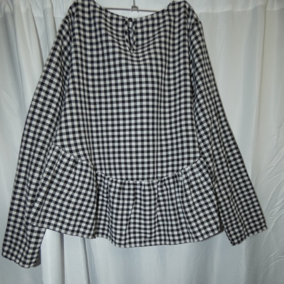 Peplum Top - Picture 2 of 2